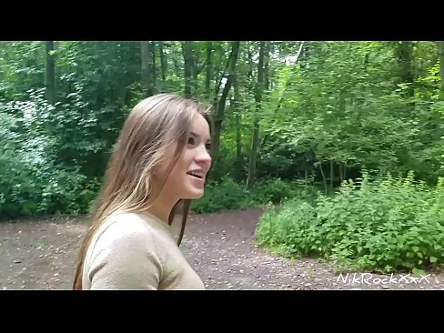 ❤️ Navrhl jsem Evelíně, abychom si to rozdali na veřejném místě! Řekla ano. Pak jsem ji ošukal do zadku a udělal se jí do pusy. Pak se vyčůrala. ❤️❌ Sex video u nás ☑