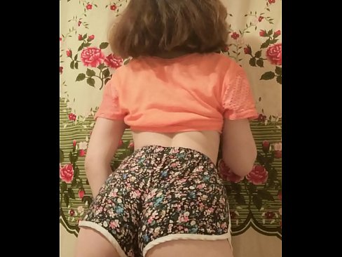 ❤️ Sexy mladá kočka svléká šortky před kamerou. ❤️❌ Sex video u nás ☑