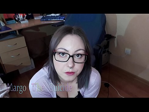 ❤️ Sexy holka s brýlemi kouří dildo hluboko na kameru ❤️❌ Sex video u nás ☑