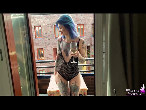 ❤️ Obrovská holka kouří s hltem a vášnivě šuká pod širým nebem ❤️❌ Sex video u nás ☑